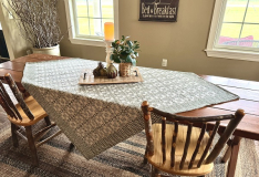 SARATOGA GREEN/CREAM 52" TABLE SQUARE *NEW*